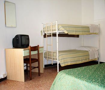Mignon 50 Mt Dalla E Dall'isola Pedonale Hotel Alassio